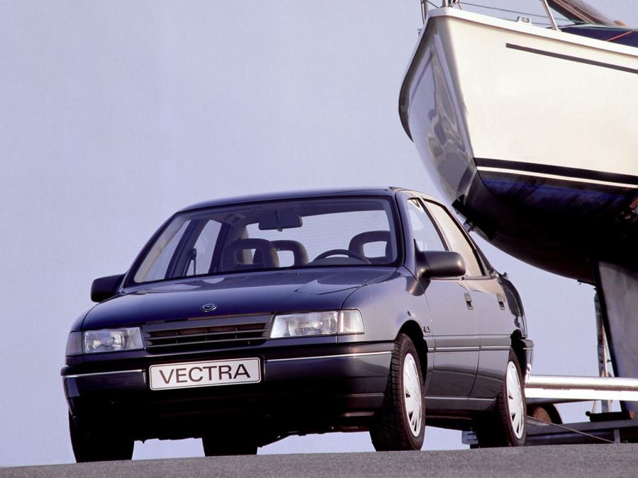  Opel Vectra Sedan 1988 года  (фото 21 из 29)